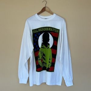 NWT White Long Sleeves Graphic Shirt